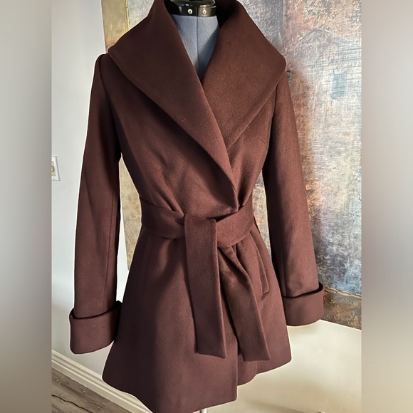 Trina Turk Jackets & Blazers - 🍾🍾🍾HP BNWOT Gorgeous Trina Turk Wool/Cashmere Blend Wrap Coat